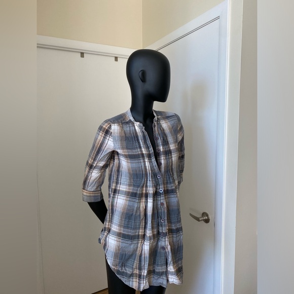 Plaid Long Button-Down Shirt - Picture 6 of 7